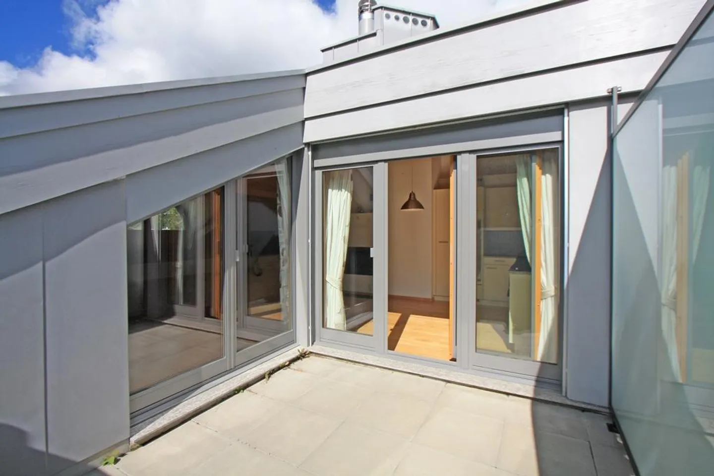 Charmante Dachwohnung mit Bergblick - Foto 10 von 13