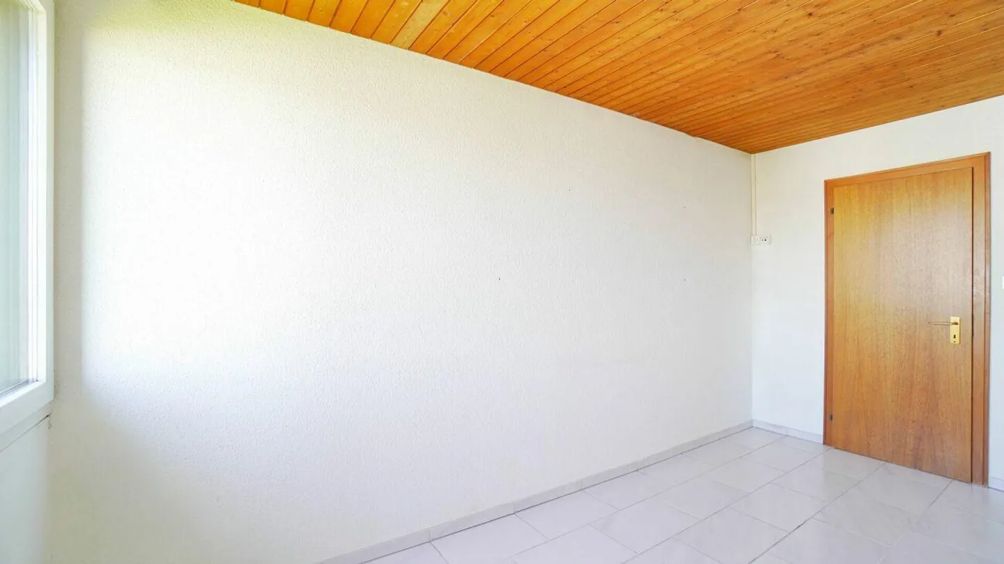 Geräumige Dachwohnung mit Wintergarten - Foto 25 von 27