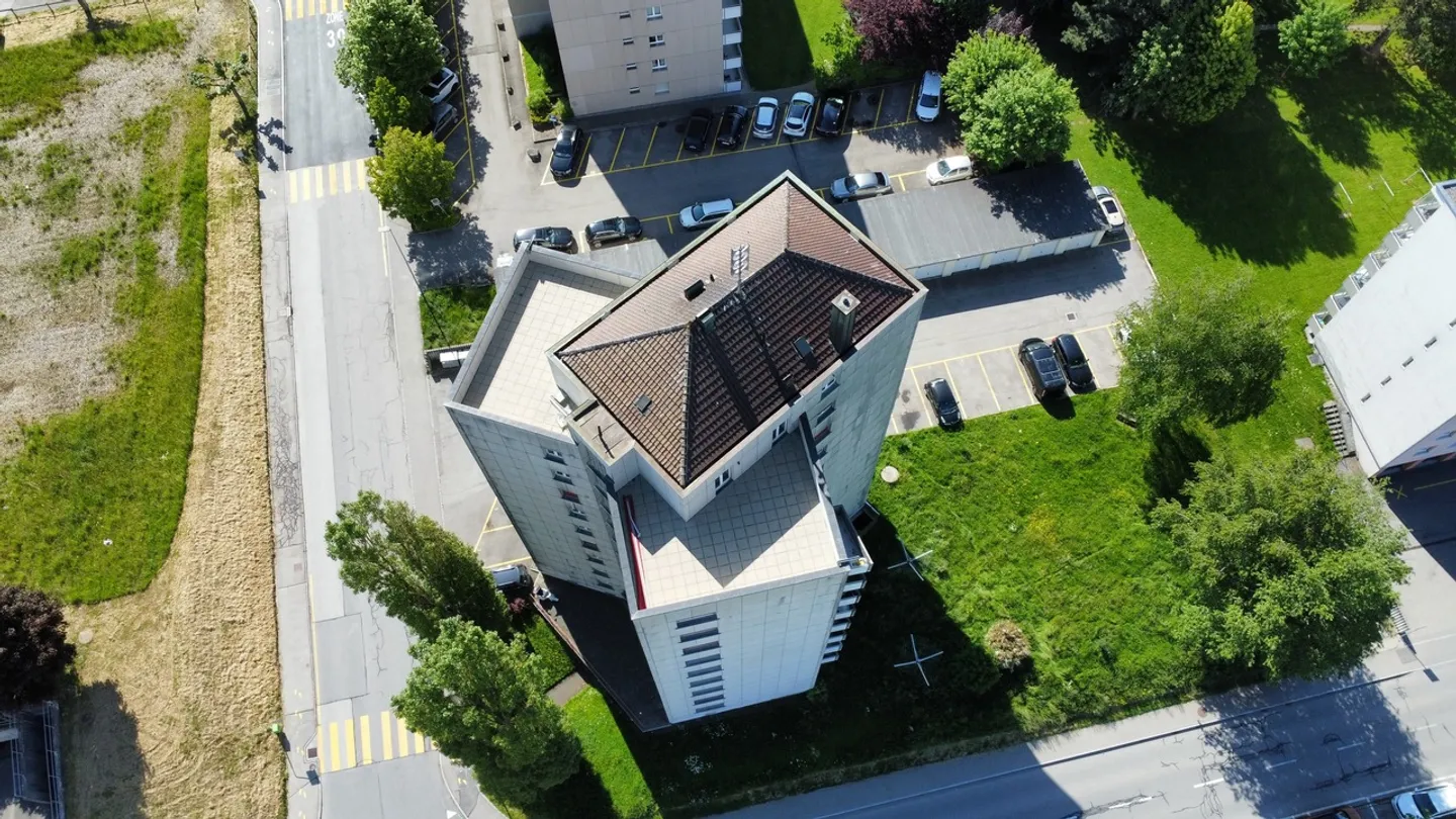 Appartamento con 3.5 stanze completamente ristrutturato - Romont - Foto 6 di 9