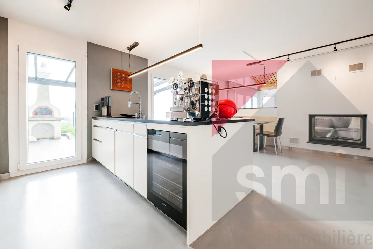 Superb villa with pool, exceptional location and panorama - Photo 7 of 20