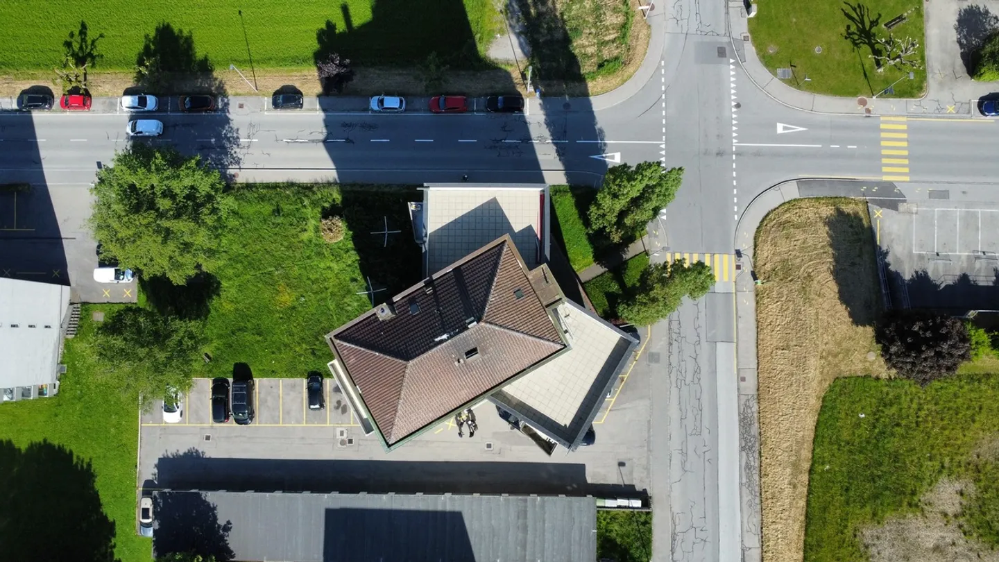 Appartamento con 3.5 stanze completamente ristrutturato - Romont - Foto 7 di 9