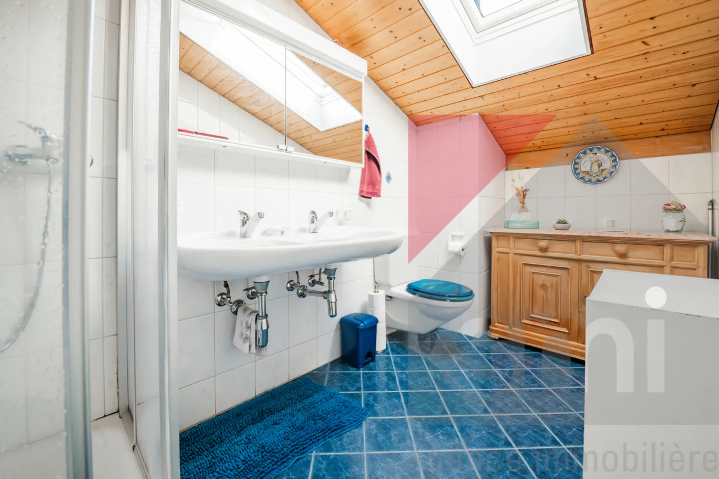 Superb villa with pool, exceptional location and panorama - Photo 20 of 20