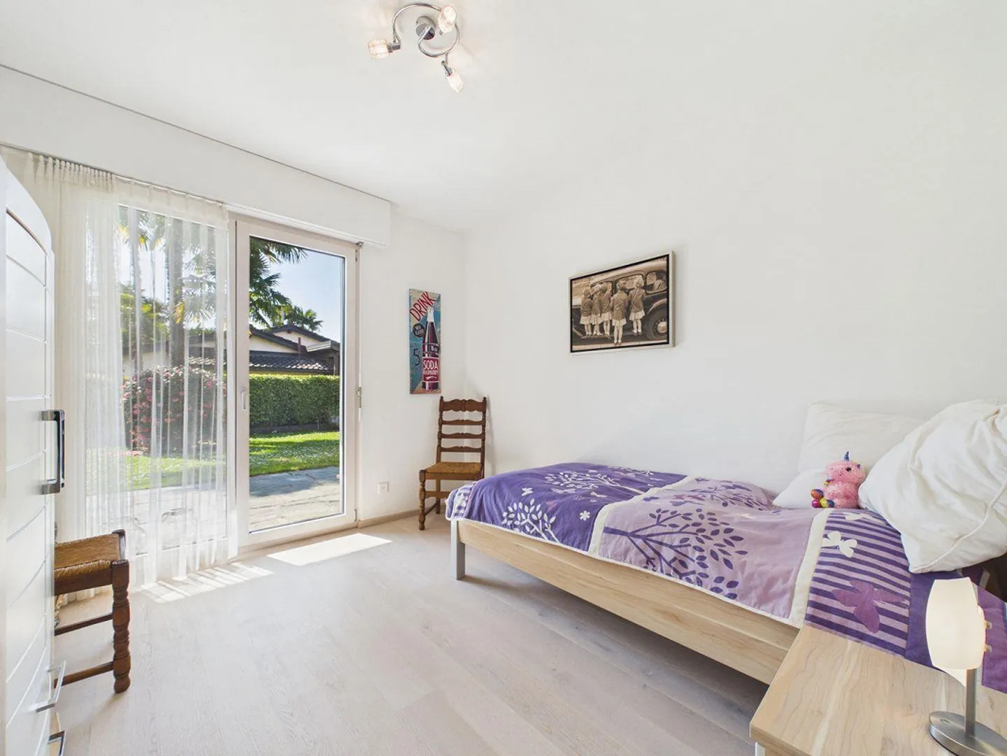 Charmantes Einfamilienhaus mit 4,5 Zimmern und weitläufigem Garten. - Foto 16 von 21