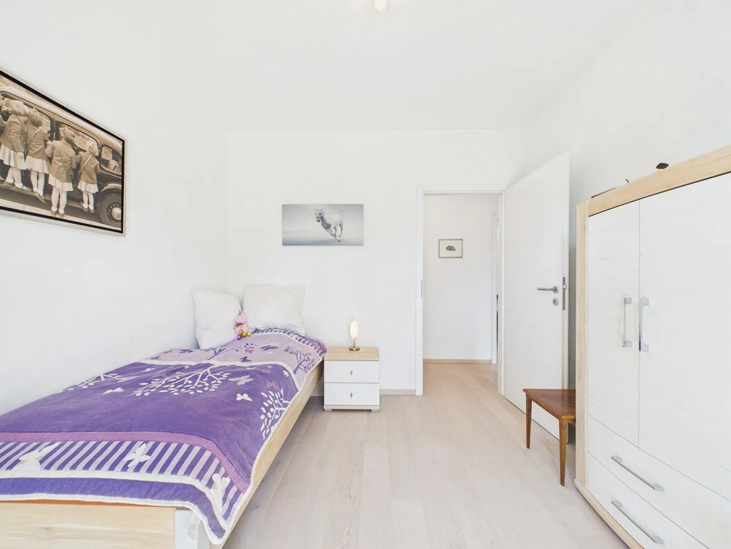 Charmantes Einfamilienhaus mit 4,5 Zimmern und weitläufigem Garten. - Foto 17 von 21