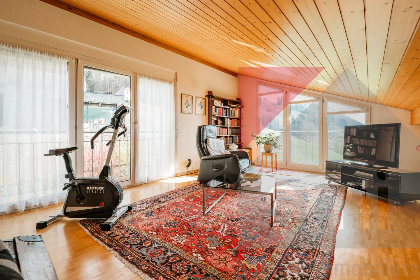 Superb villa with pool, exceptional location and panorama - Photo 18 of 20