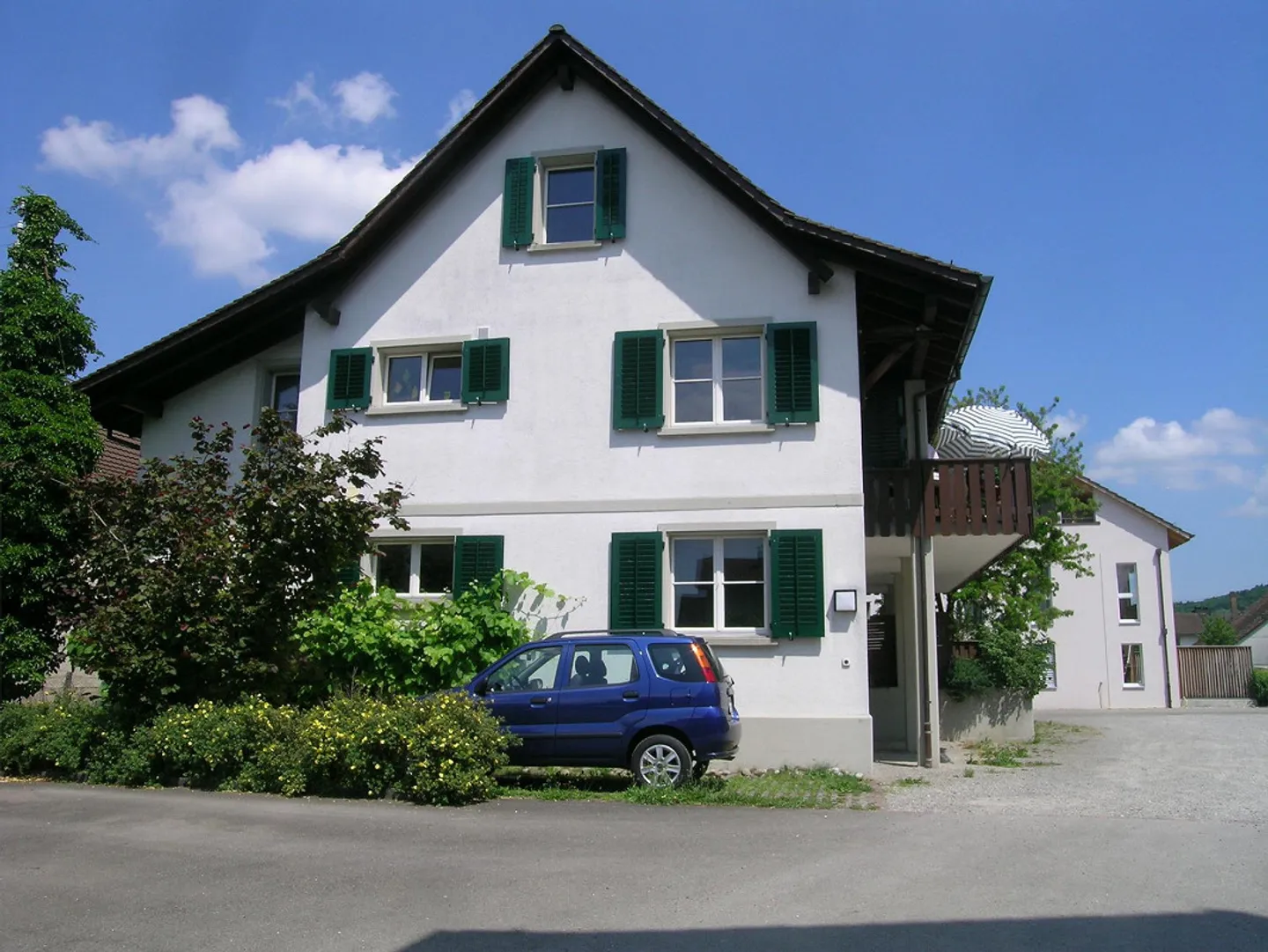 Bell'appartamento, situato in una zona tranquilla ma vicino al centro città - Foto 2 di 8