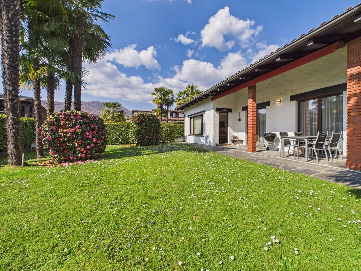 Charmantes Einfamilienhaus mit 4,5 Zimmern und weitläufigem Garten. - Foto 4 von 21