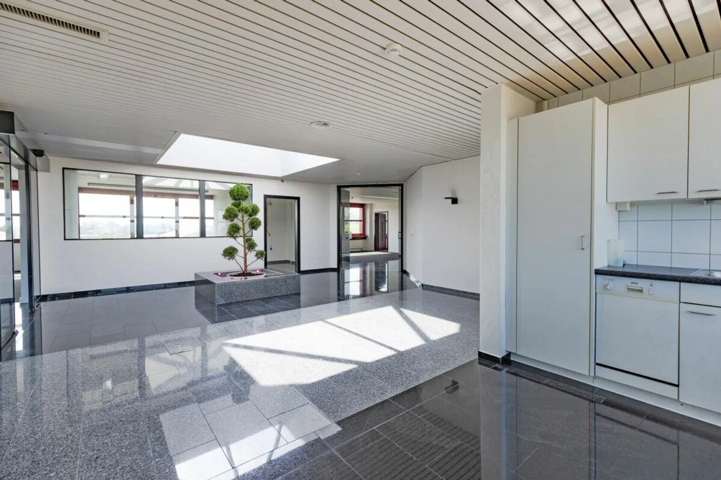 Büro mit Wow-Effekt - 399 m² mit spektakulärer Aussicht - Foto 7 von 7