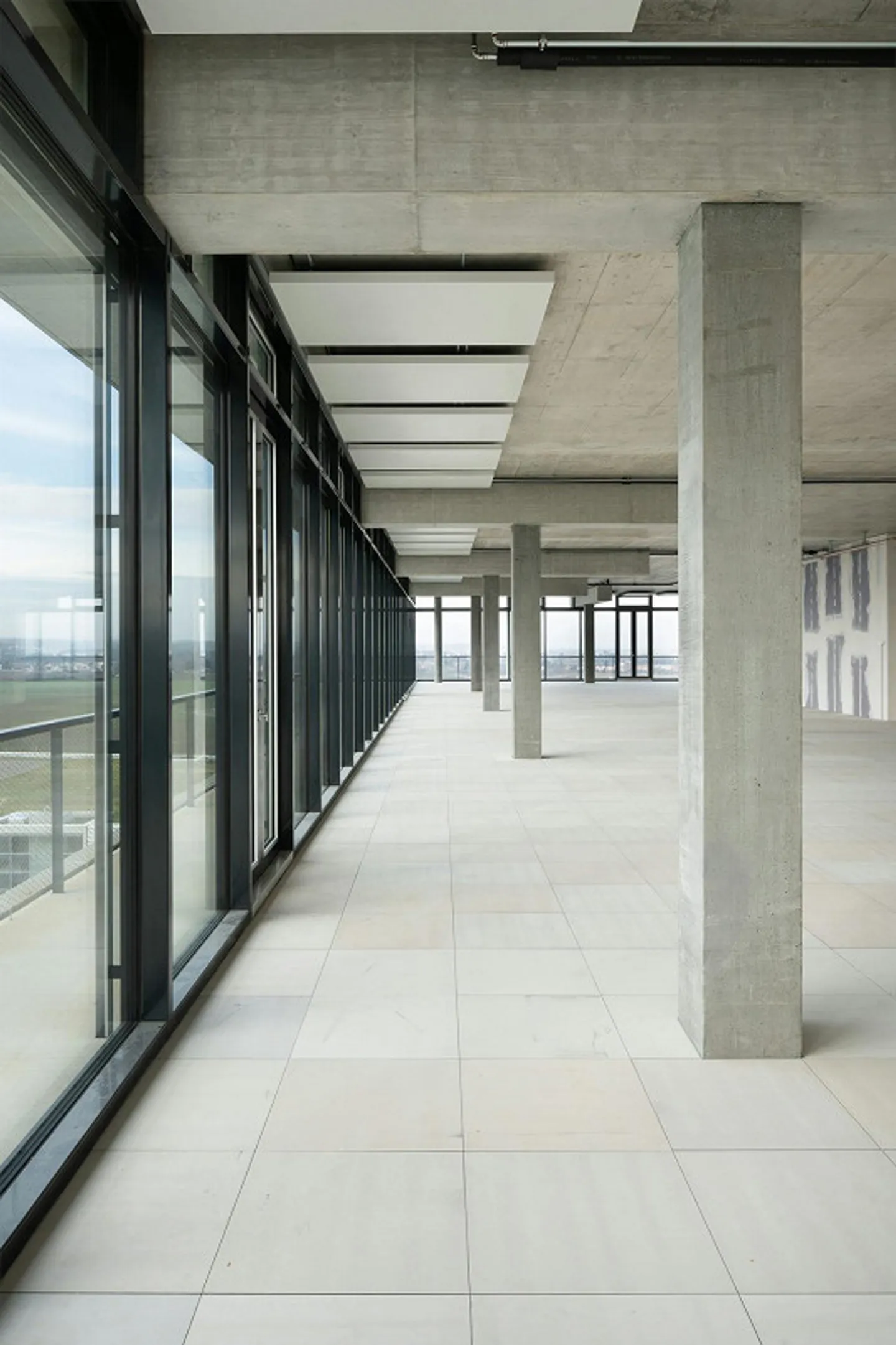 ALBA HAUS - More than an office: 245 m² in Switzerland's first Work-Life Blending Hub - Photo 4 of 10