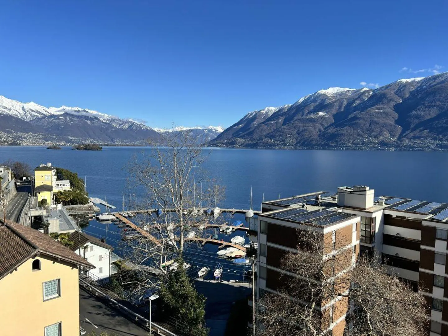 Appartamento con 4,5 stanze e bellissima vista sul lago - Foto 9 di 20