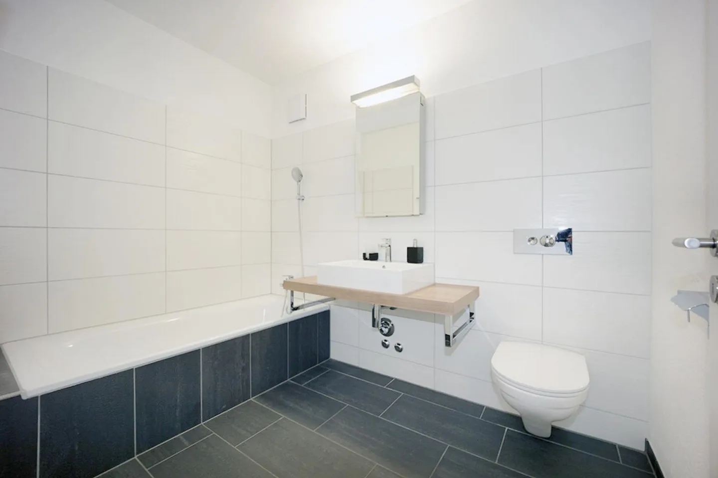 Appartamento attraente di 4,5 stanze con grande balcone soleggiato - Foto 9 di 15