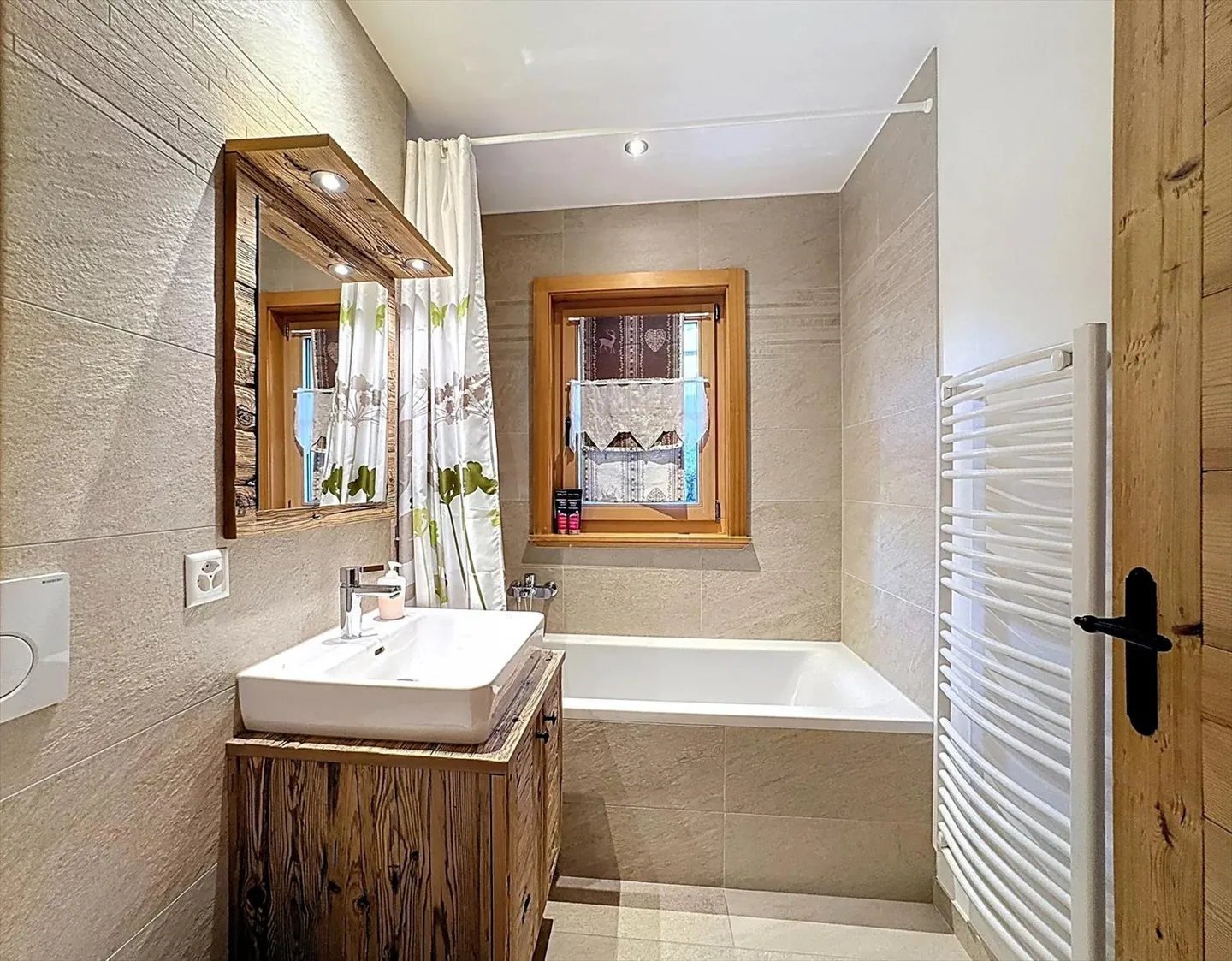 Magnifico appartamento di 4,5 locali con grande terrazza a Château-d'Oex - Foto 13 di 13