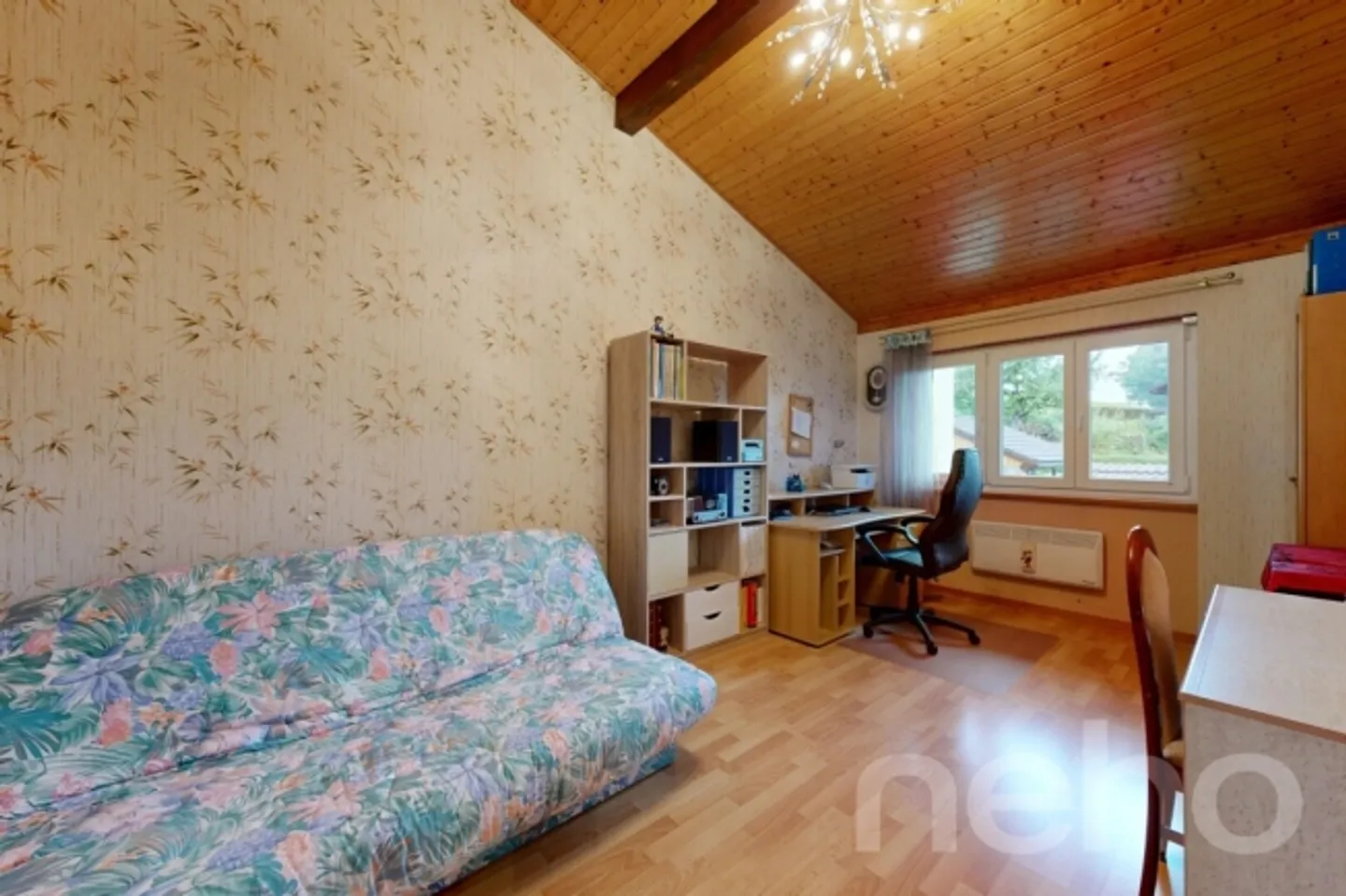 Incantevole casa familiare con giardino e vista libera - Foto 8 di 12