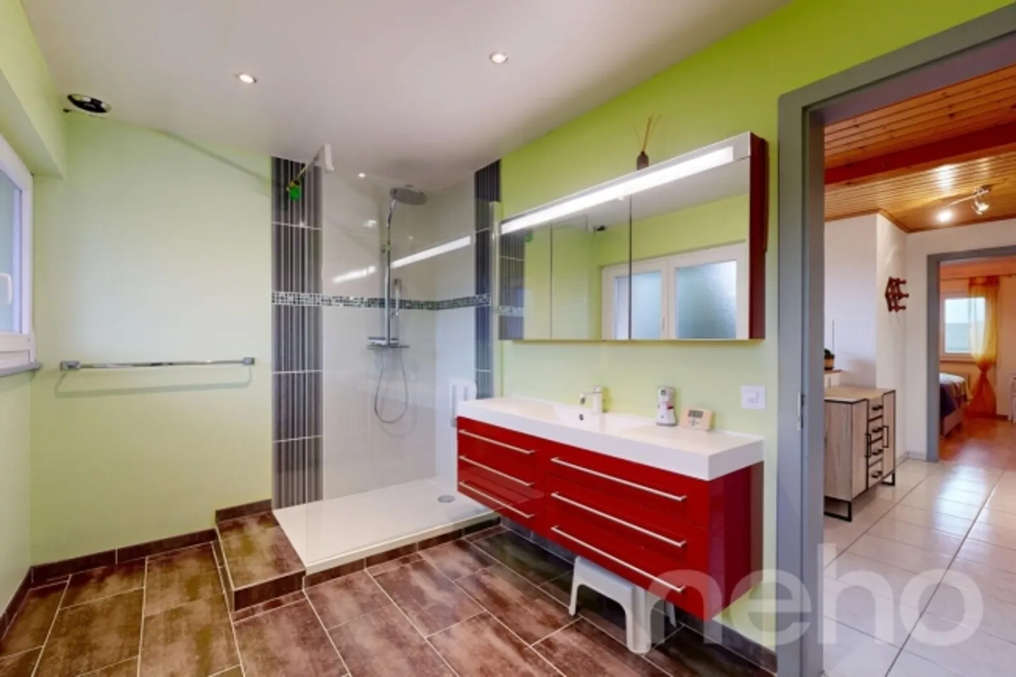 Incantevole casa familiare con giardino e vista libera - Foto 9 di 12