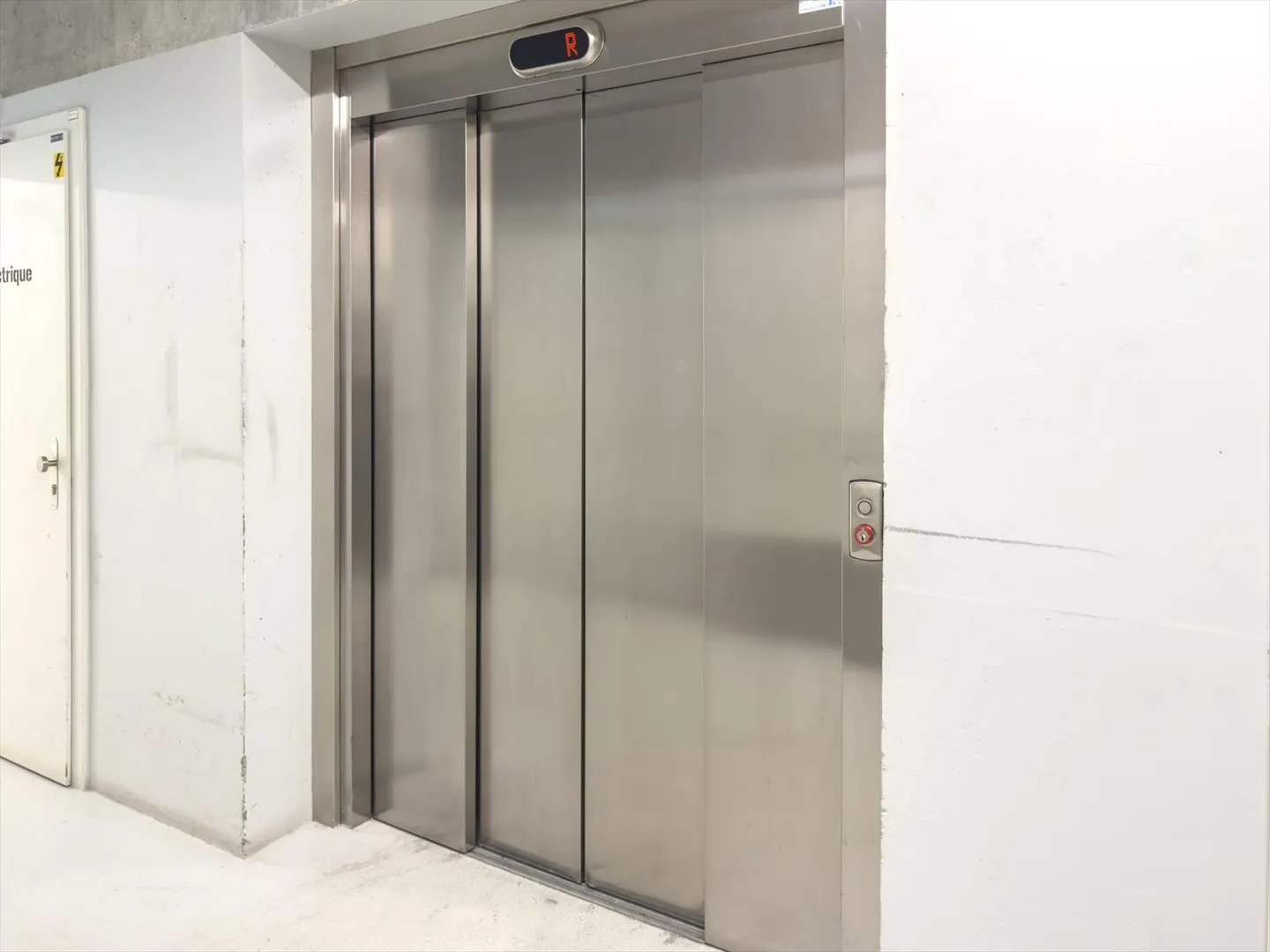Superbi spazi per laboratori a partire da 150m2 in affitto a Plan-les-Ouates - Foto 4 di 8