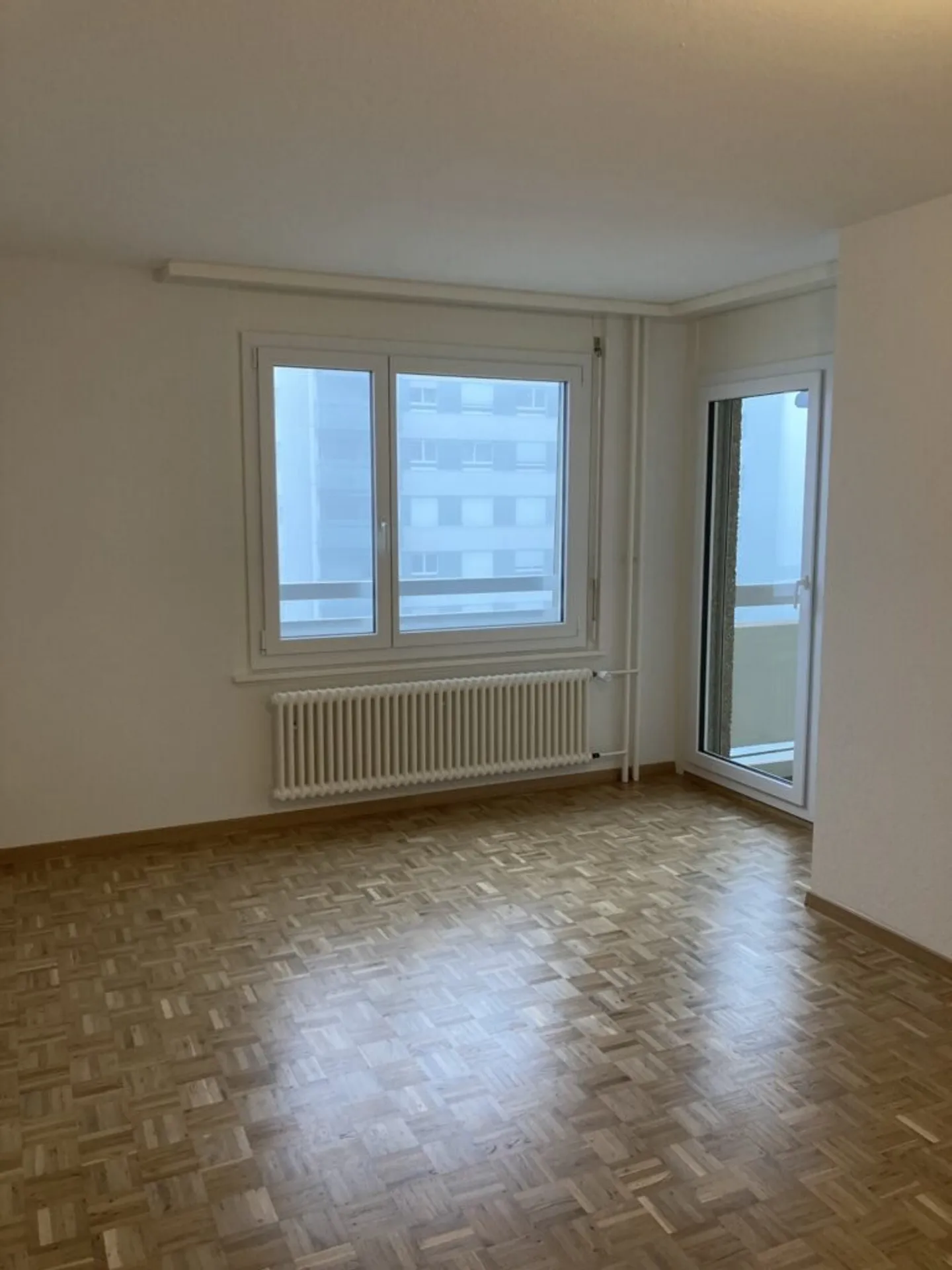 Appartement de deux pièces et demie au 8ème étage avec balcon à Lausanne - Photo 6 sur 7