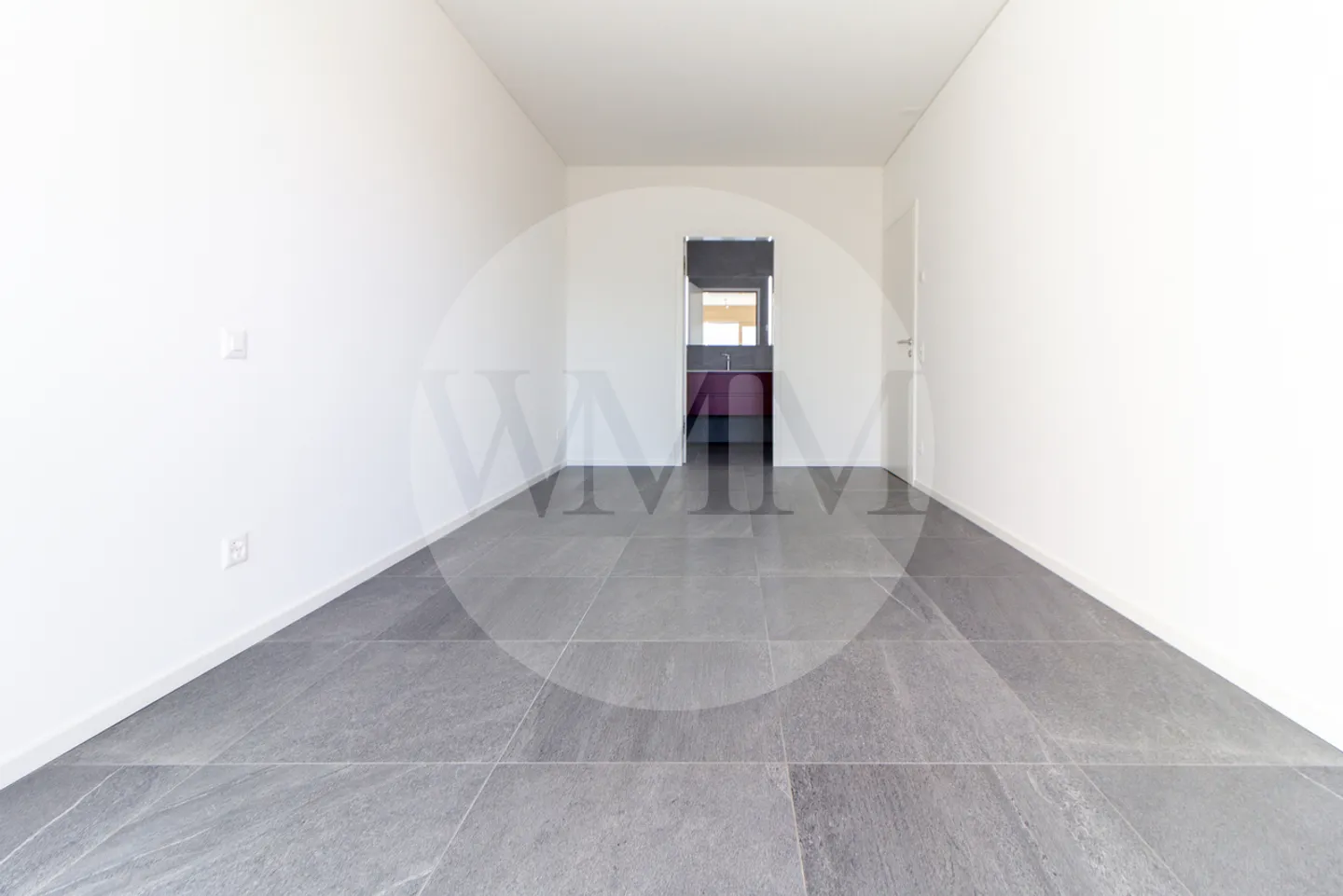 Bright 4.5-Room Apartment with Large Terrace and Unobstructed View - Photo 8 of 11