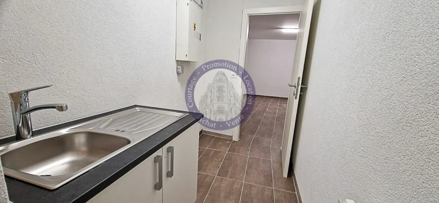 Vollständig renoviert - Foto 3 von 5