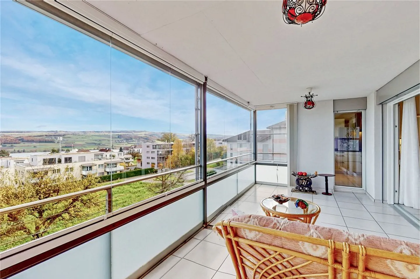 Appartamento 5½ locali, ascensore, posto auto in garage sotterraneo incluso, vista lago, balcone vetrato, grande cucina - Foto 6 di 13