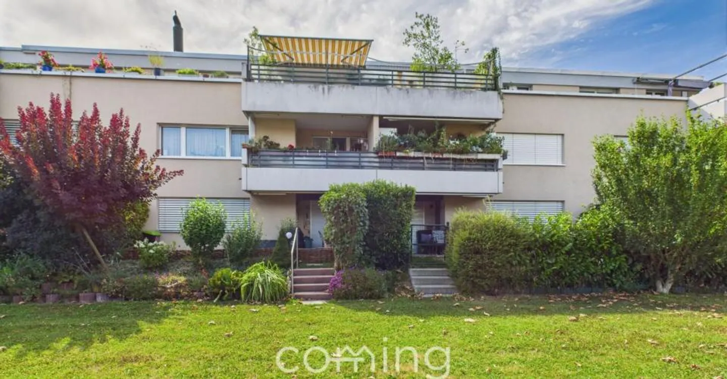 3.5-Room Apartment in Reinach - Garage, Playground and Quiet Family Location - Photo 3 of 12
