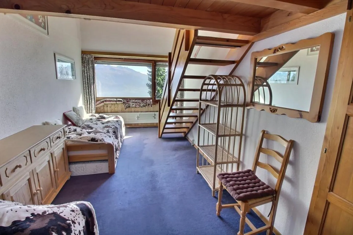 Appartement à louer par semaine dans la zone piétonne de la place du village - Photo 5 sur 10