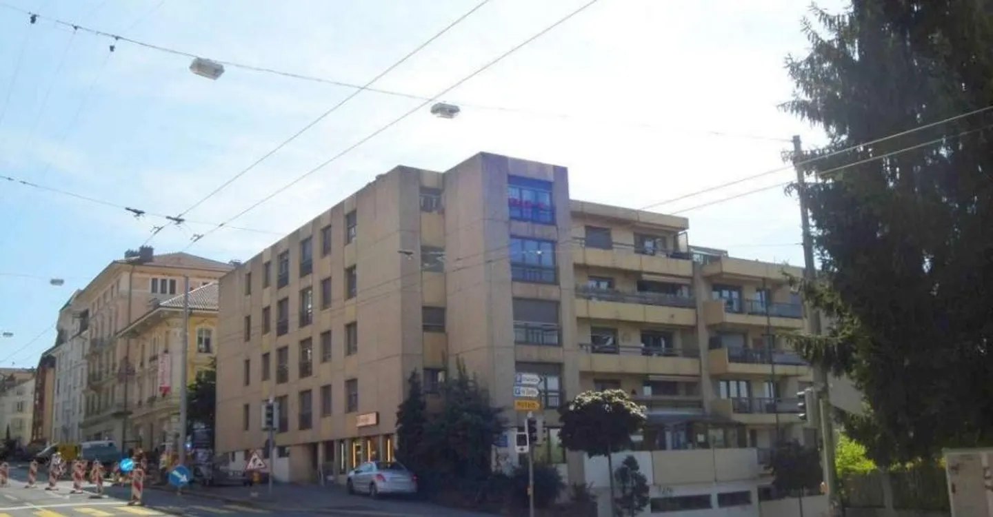 Indoor parking spaces for rent - Photo 1 of 2