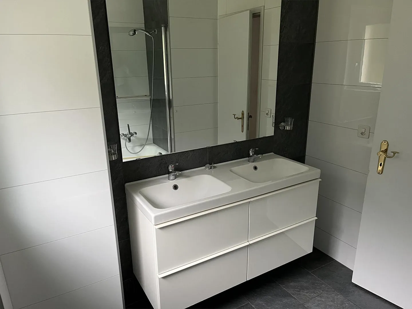 3.5-room apartment with balcony in Bremgarten near Bern - Photo 4 of 11