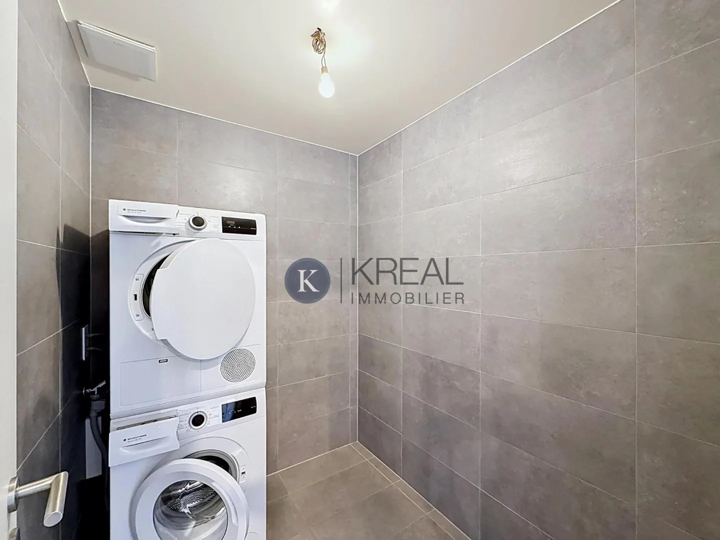 Beautiful 2.5-room apartment on the top floor of a new PPE - Photo 6 of 7