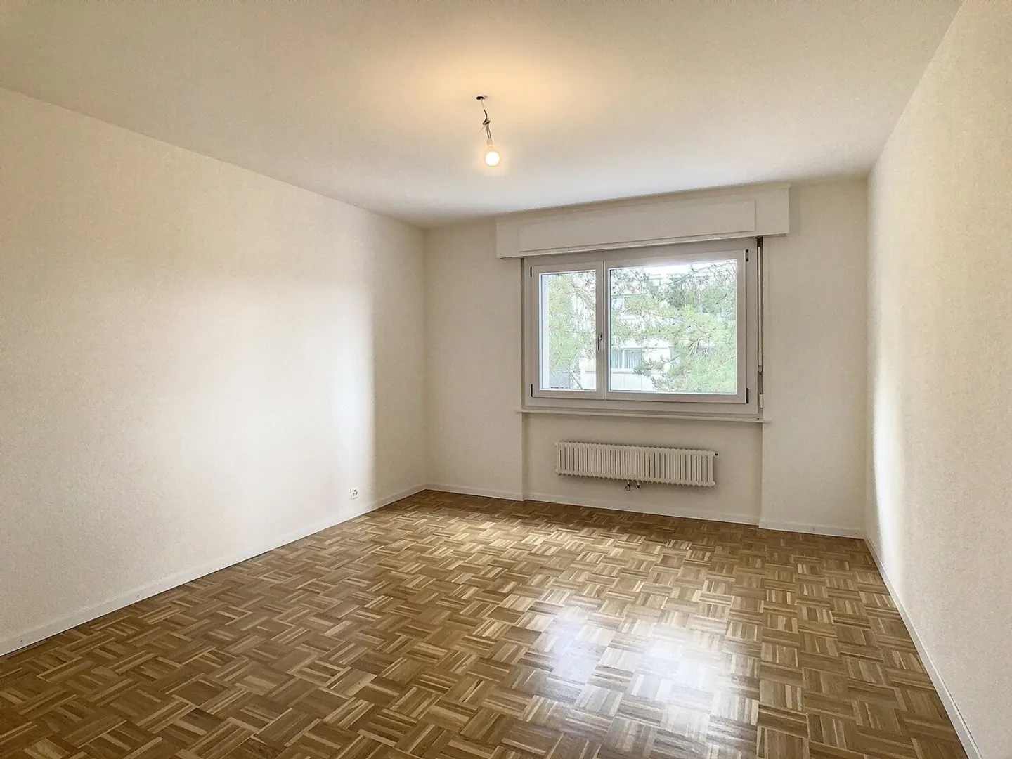 Superb fully renovated accommodation with stunning unobstructed view! - Photo 5 of 13