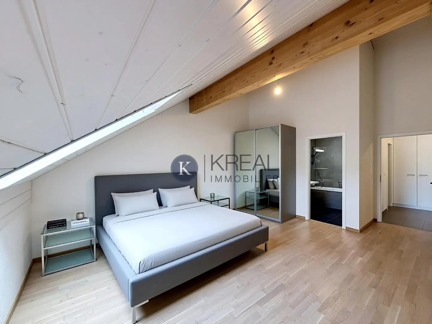 Beautiful 2.5-room apartment on the top floor of a new PPE - Photo 4 of 7
