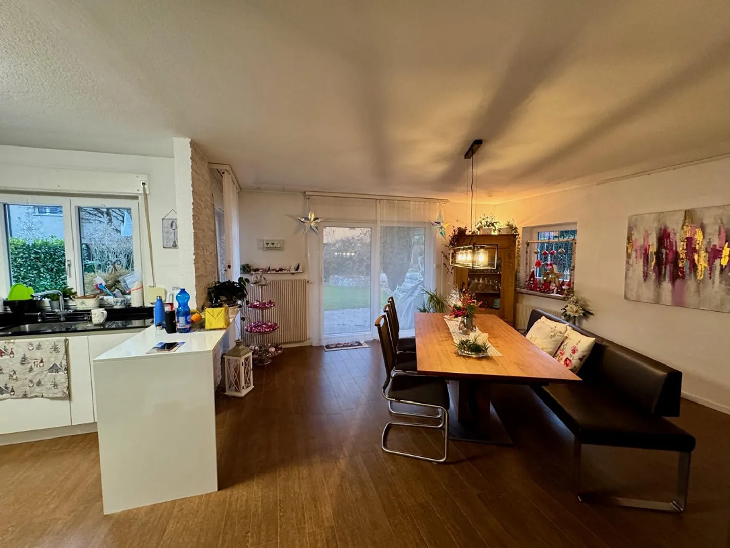 Piccolo ma bello! Incantevole casa unifamiliare in un tranquillo quartiere residenziale - Foto 3 di 12