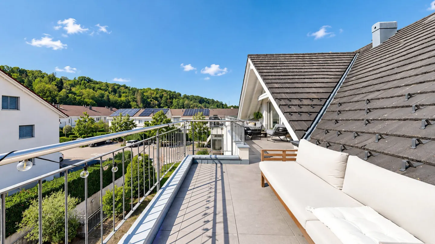 Moderne Attikawohnung mit Terrasse - Foto 15 von 17