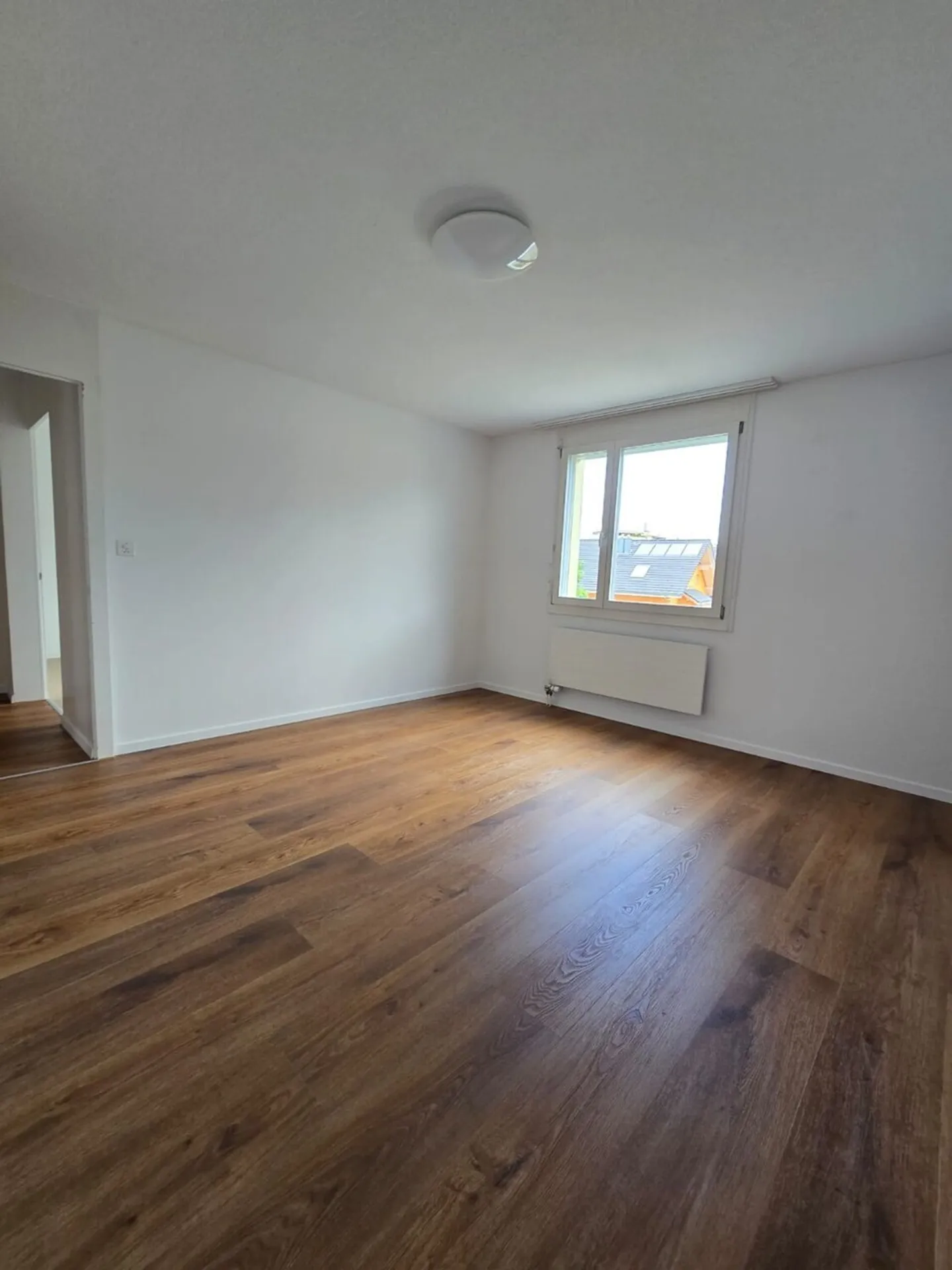 Appartement spacieux de 4,5 pièces avec balcon et vue sur la montagne à Thun - Photo 5 sur 13