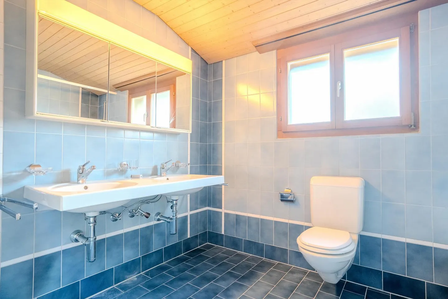 Appartamento attico di 5,5 stanze modernizzato a Sarnen - Foto 10 di 10