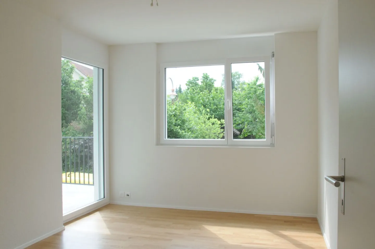 Attractive 4.5-room apartment in a well-kept neighborhood with sunny balcony - Photo 7 of 14