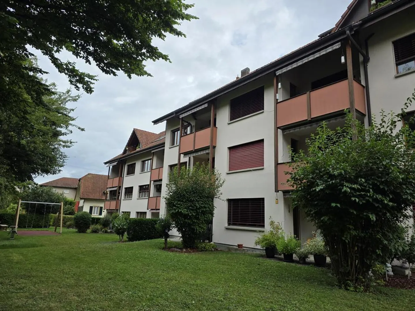 1 Month Free Rent - 5.5 Rooms on the 2nd Floor in Eiken - Photo 3 of 12
