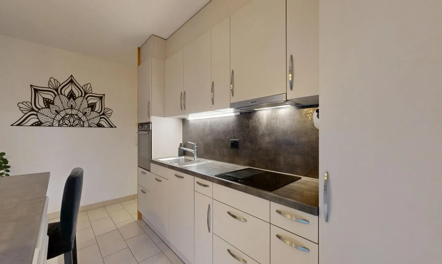 Charmante Wohnung mit Grosser Terrasse - Foto 4 von 11