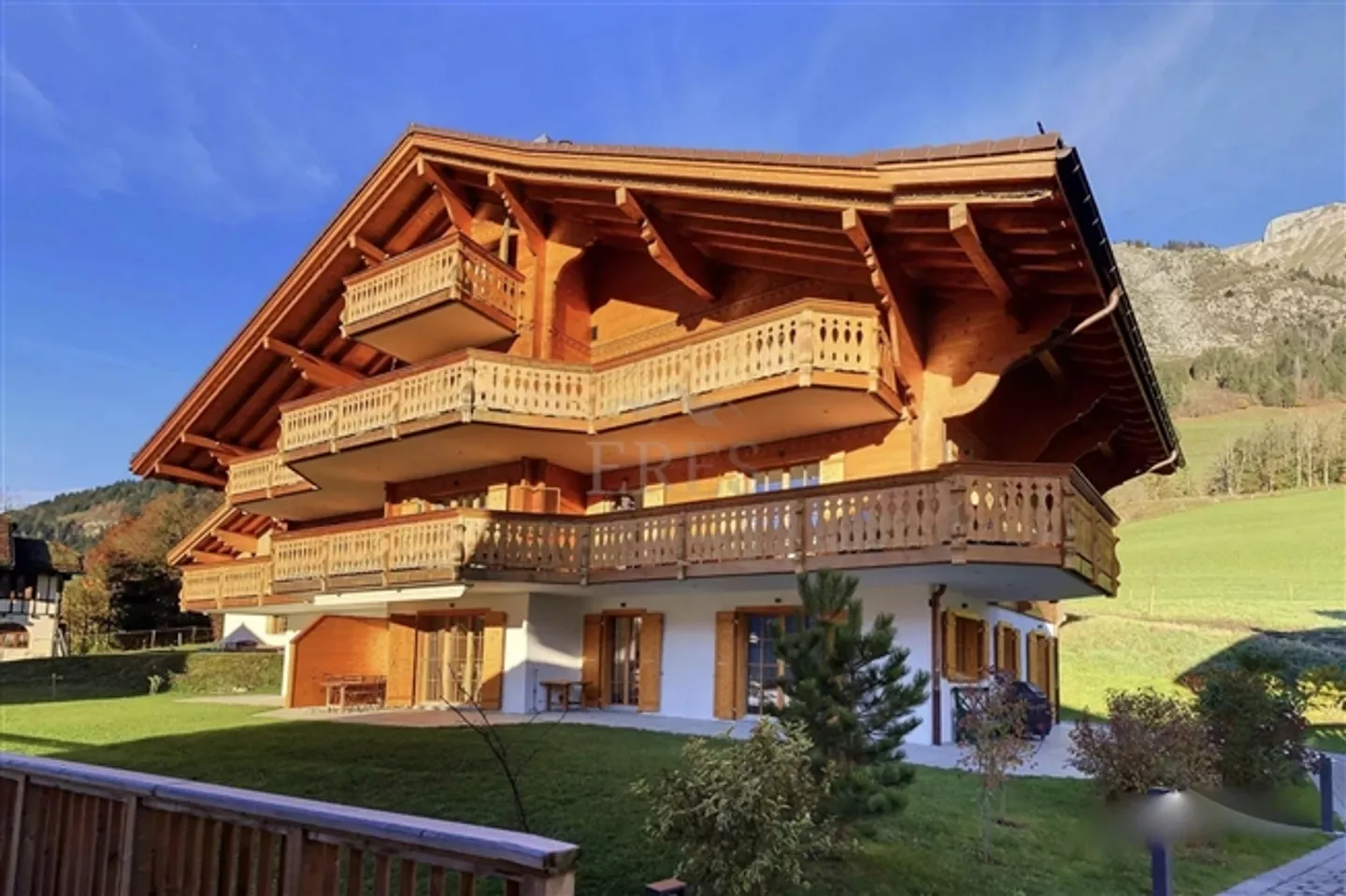 Charming holiday apartment with terrace and garden - Photo 2 of 12