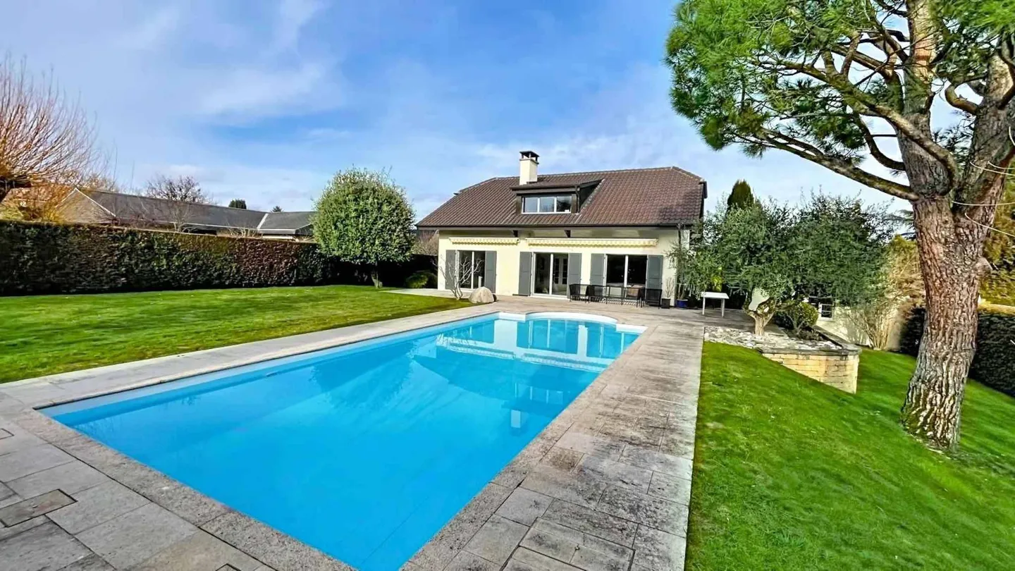 Incantevole Casa Familiare a Commugny - Foto 12 di 12