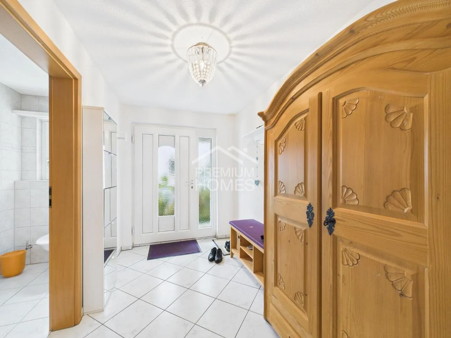 Charmantes Freistehendes Haus mit Garten - Foto 4 von 7