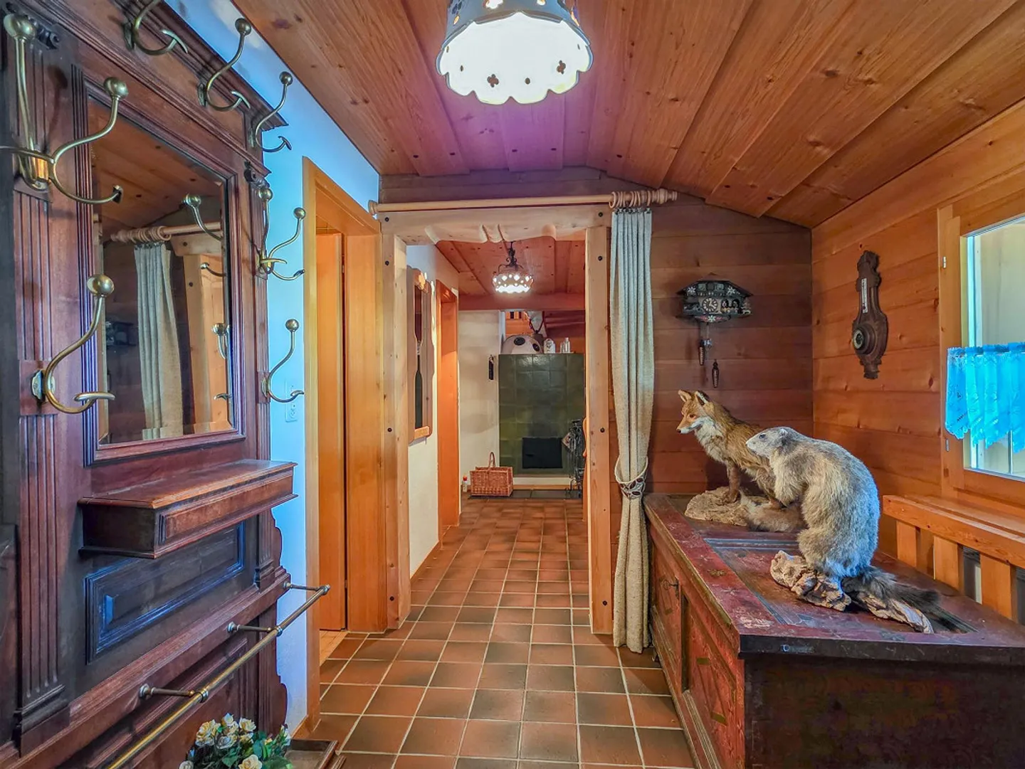 Chalet mit Einliegerwohnung - Foto 3 von 30