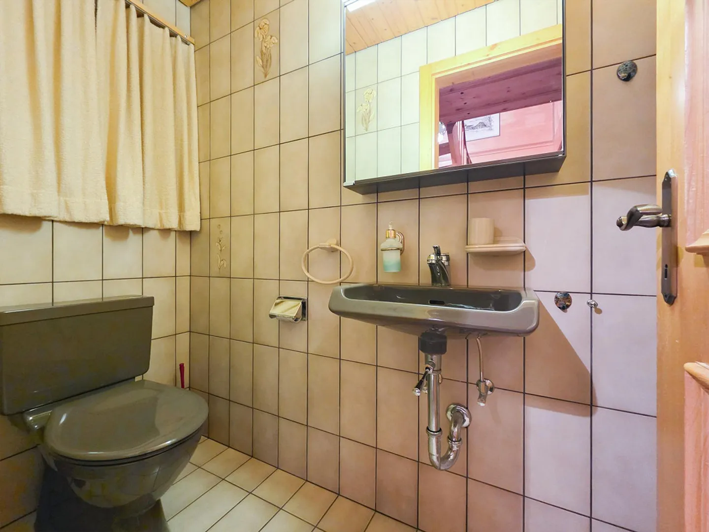 Chalet mit Einliegerwohnung - Foto 18 von 30