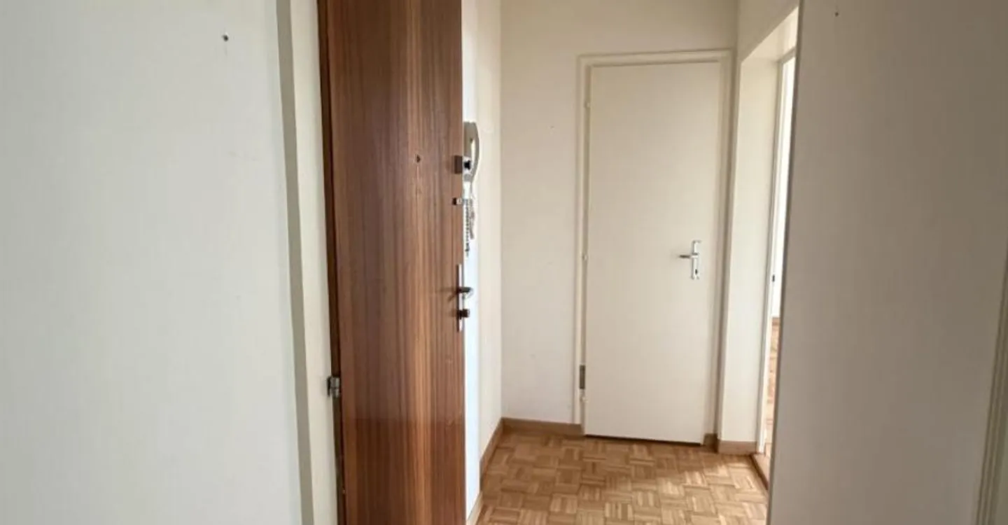Charming Ground-Floor Apartment - Photo 5 of 5
