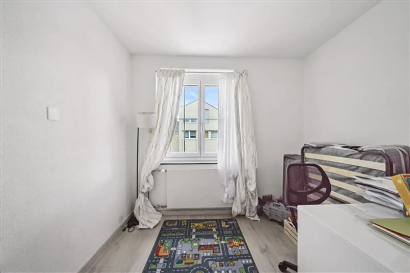 Maison de ville de 4,5 pièces avec piscine à Oberwil - Photo 10 sur 13