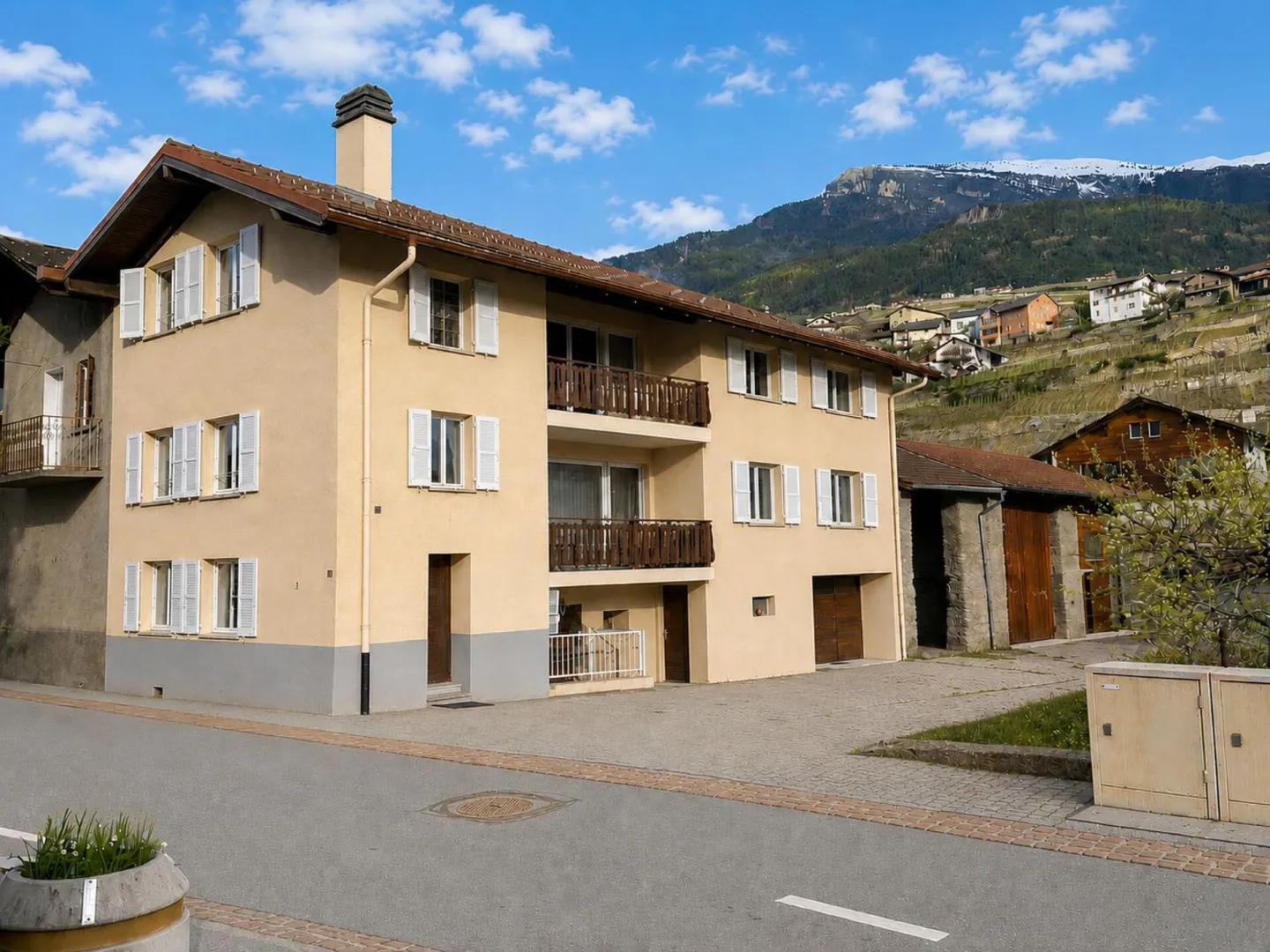 Appartement lumineux à Plan-Conthey - Photo 1 sur 12