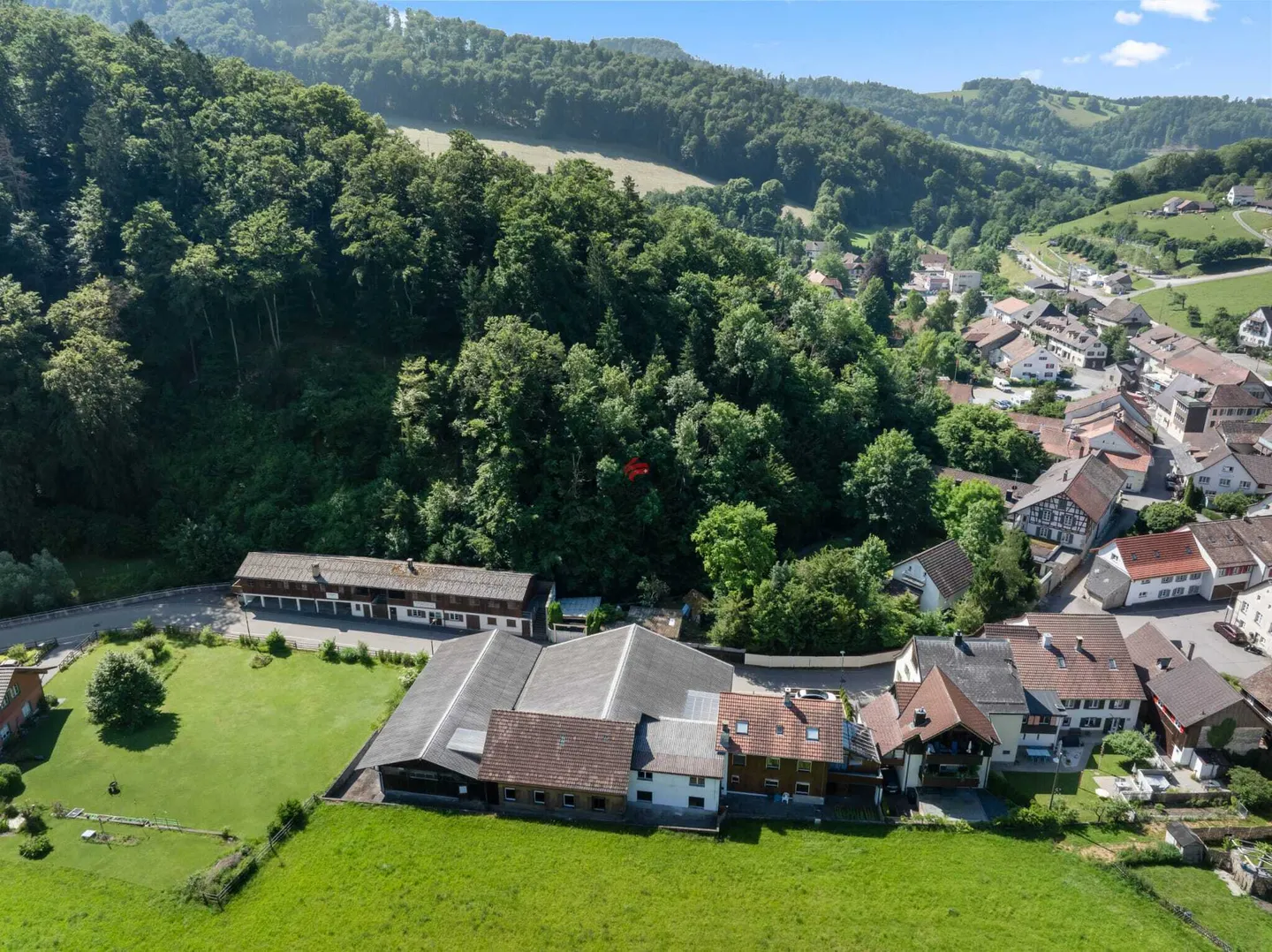 Versatile commercial hall with residential house - Photo 2 of 14