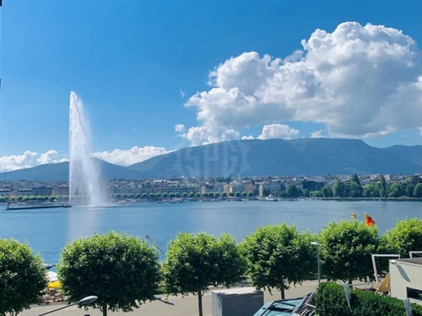 Luxuswohnung mit Seeblick - Foto 1 von 12
