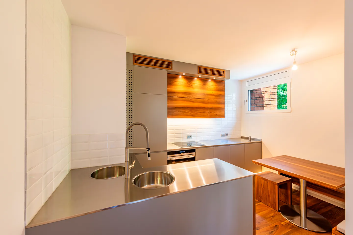 Modern penthouse with stunning rooftop terrace - Photo 11 of 16
