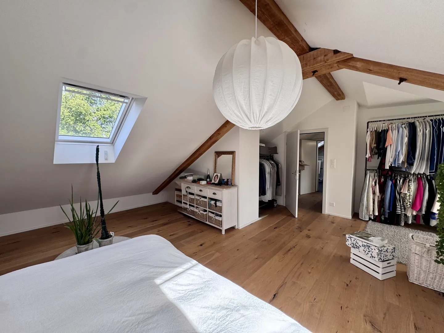 Spacieux Duplex de 3½ Pièces de 150 m² avec Balcon et 2 Salles de Bain à Albisriederplatz - Photo 8 sur 15
