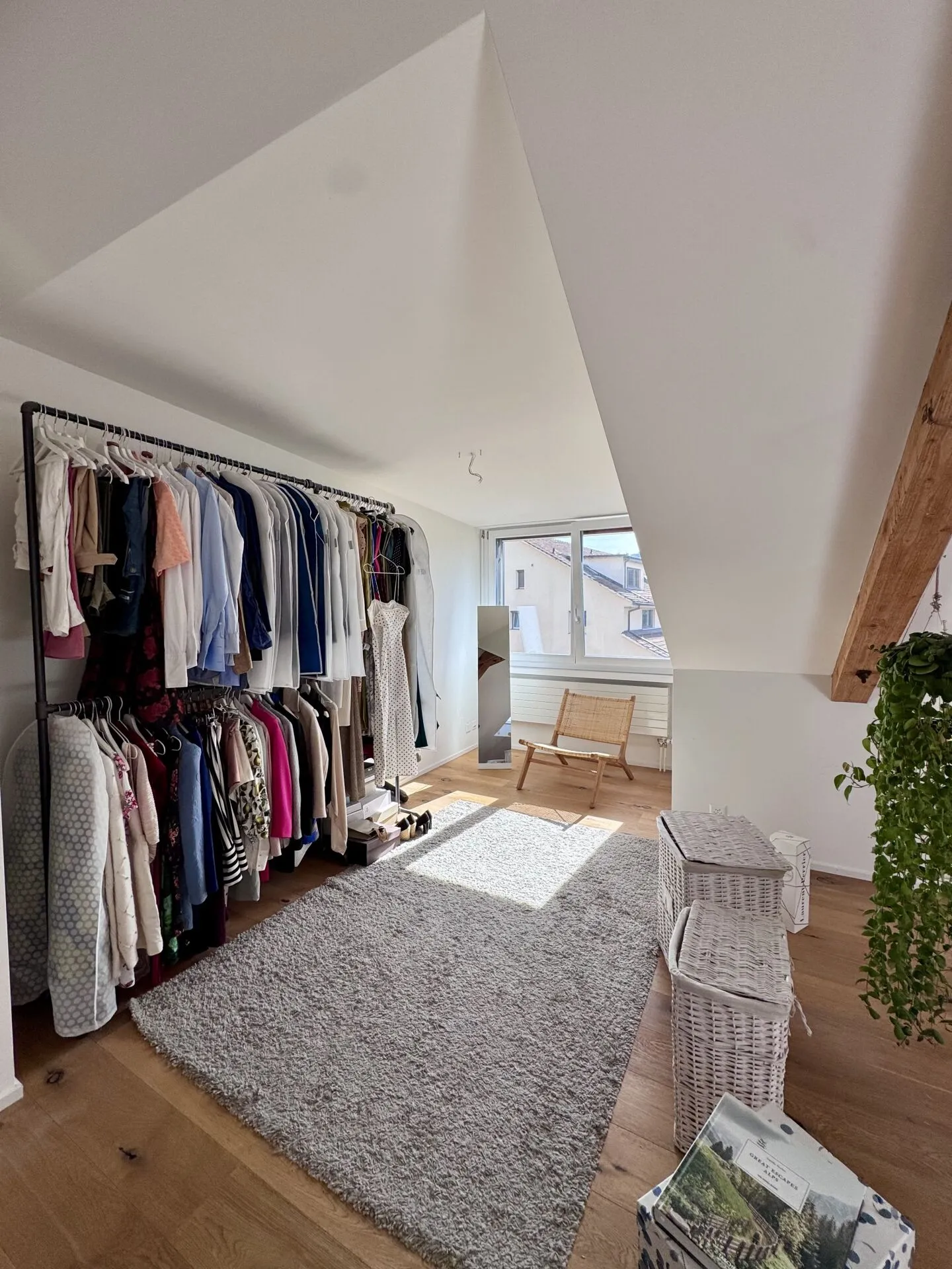 Spacieux Duplex de 3½ Pièces de 150 m² avec Balcon et 2 Salles de Bain à Albisriederplatz - Photo 9 sur 15